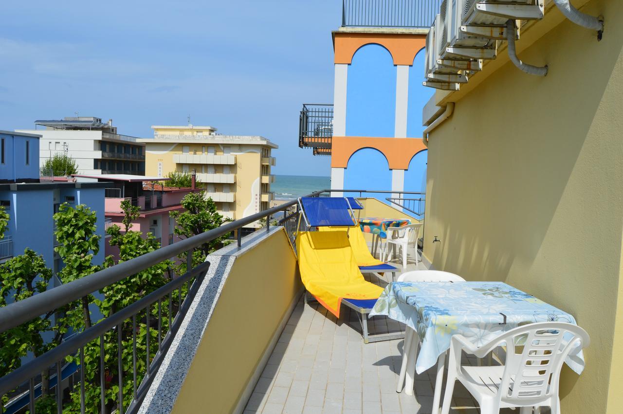 Hotel Dear 里米尼 外观 照片