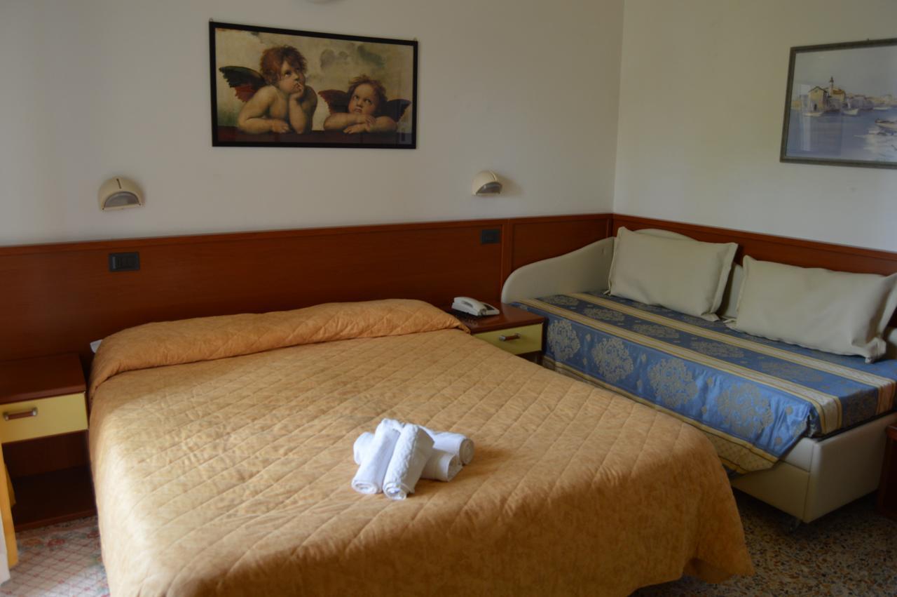 Hotel Dear 里米尼 外观 照片